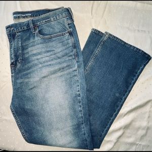 NWOT Old Navy jeans size 40/32